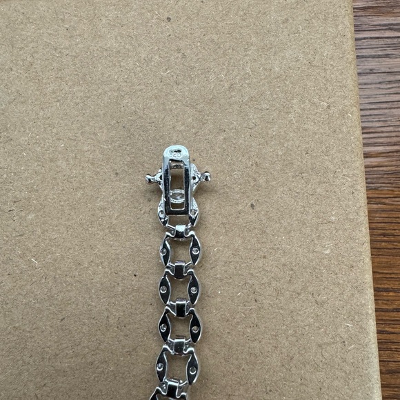 🎄Sterling silver (925) and crystal bracelet with clasp closure. - Picture 6 of 7